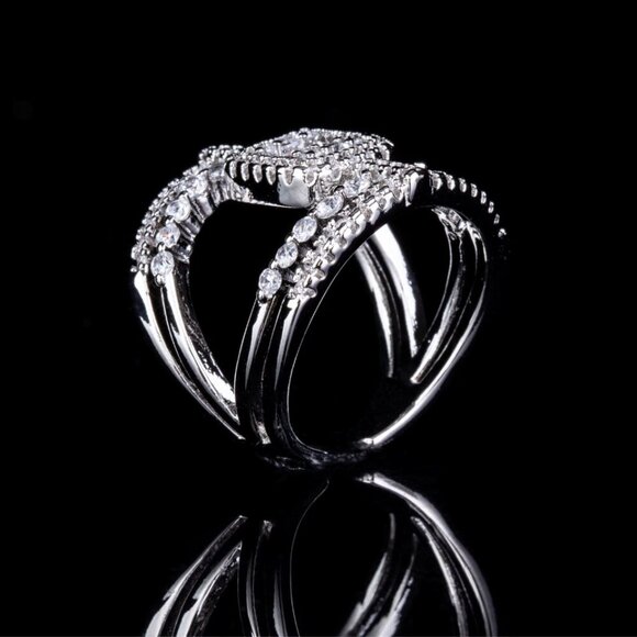 18k White Gold Diamond Ring Pave Diamond Statement Ring - Picture 3 of 8